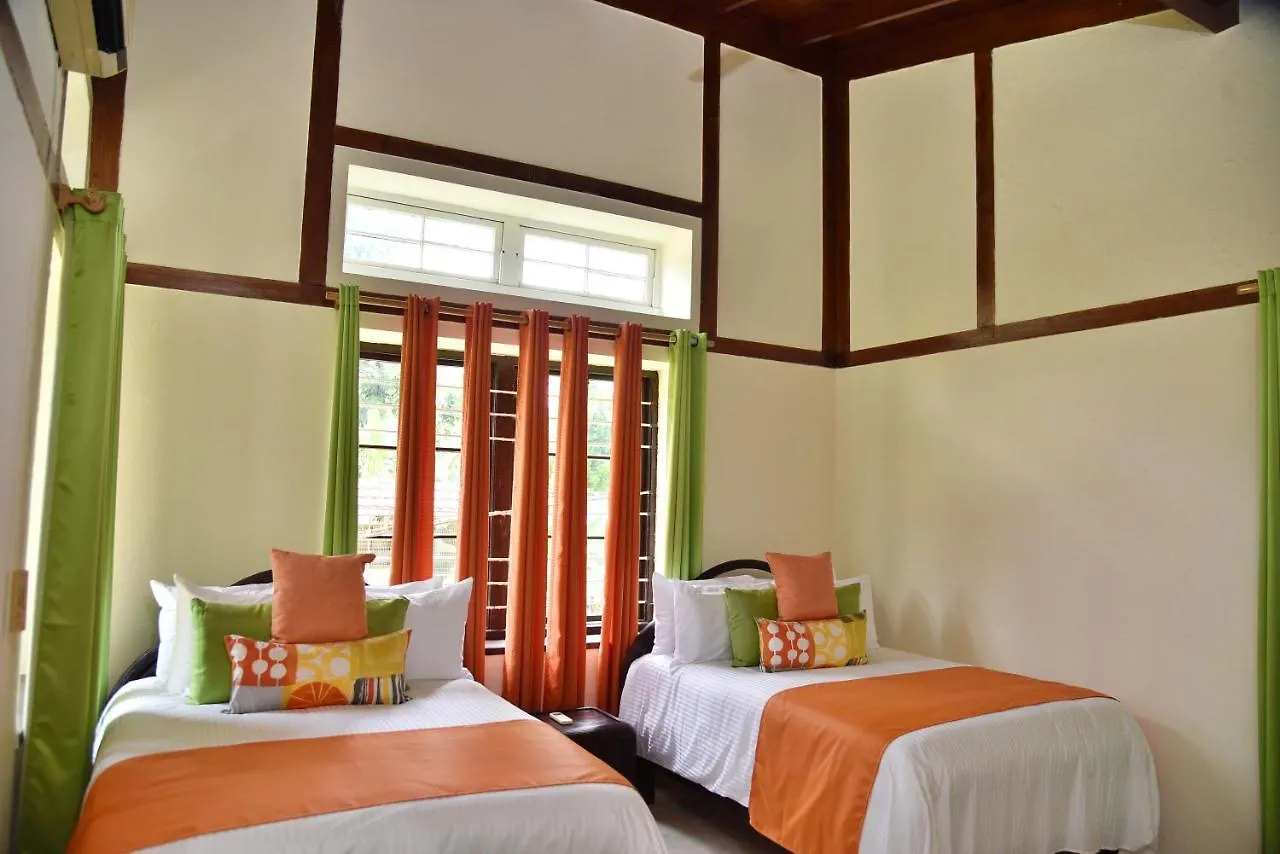 Blue Water Villas Whitehouse